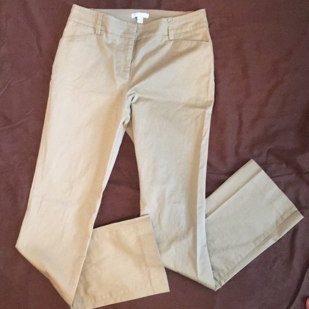 CLEARANCE 🤑 LIKE NEW New York & Co Khaki Pants